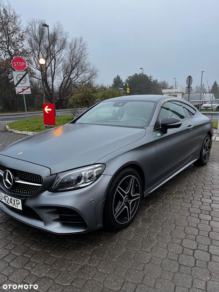 Mercedes-Benz Klasa C 200 4Matic 9G-TRONIC - 23