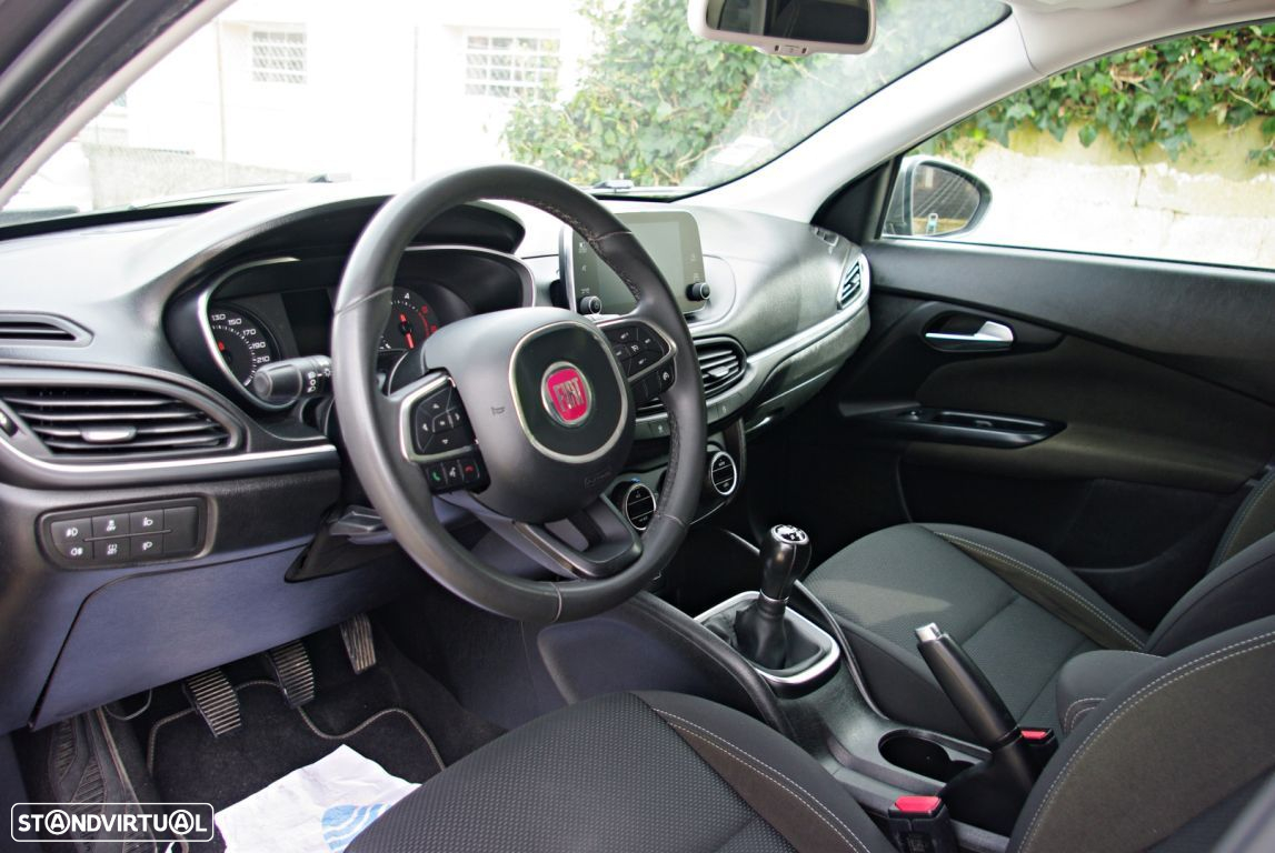 Fiat Tipo Station Wagon 1.3 M-Jet Lounge - 20