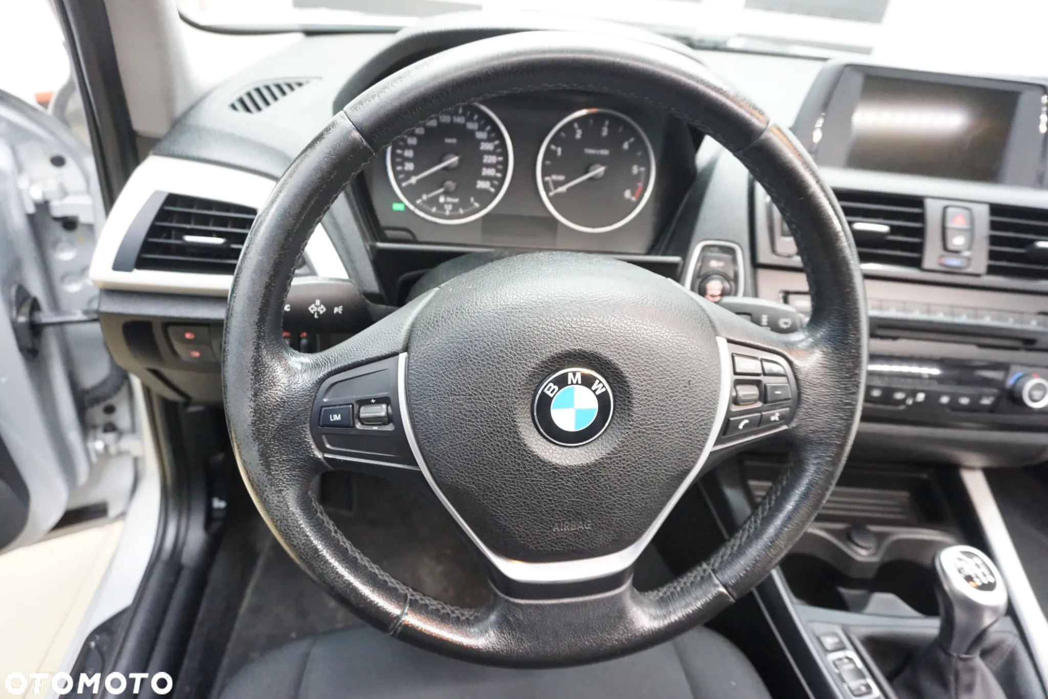 BMW Seria 1 114d - 19
