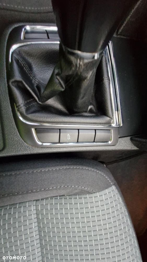 Skoda Superb Combi 2.0 TDI Exclusive - 18