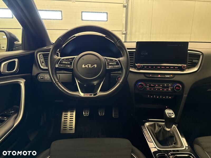 Kia ProCeed 1.5 T-GDI GT Line - 13