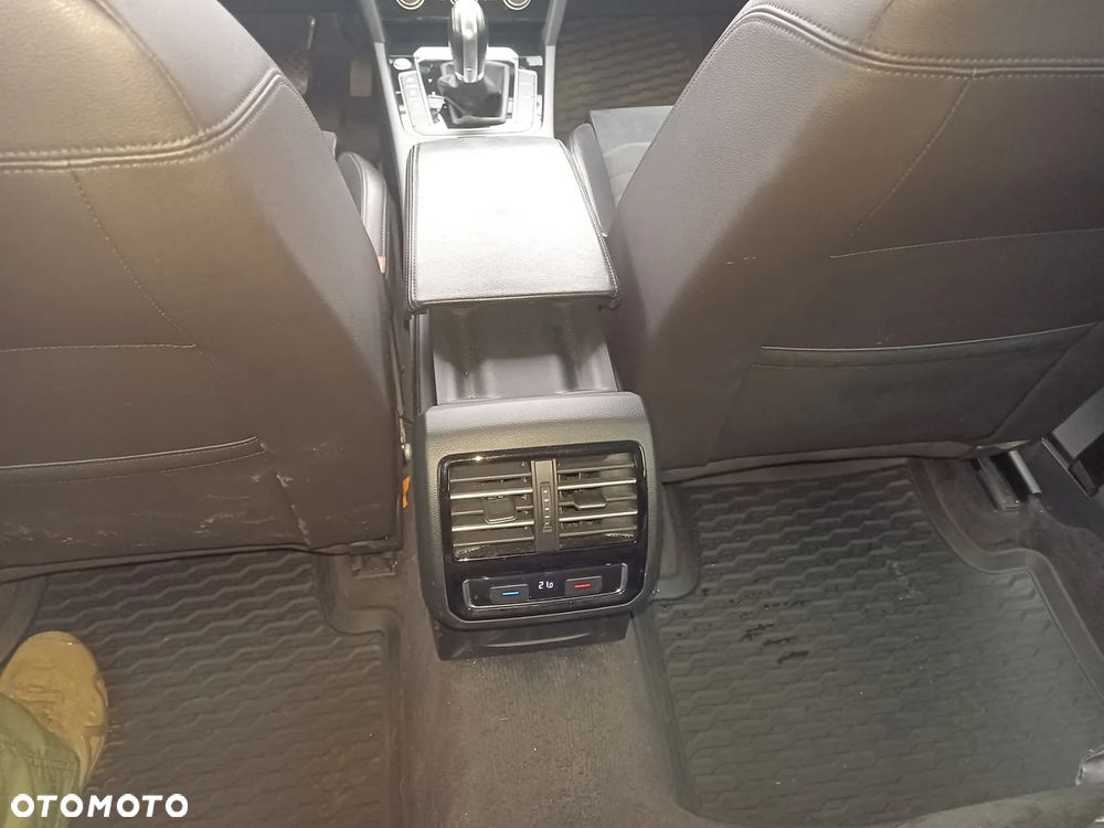 Volkswagen Passat 2.0 TDI BMT Highline DSG - 12