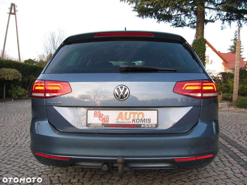 Volkswagen Passat 2.0 TDI SCR DSG Comfortline - 7