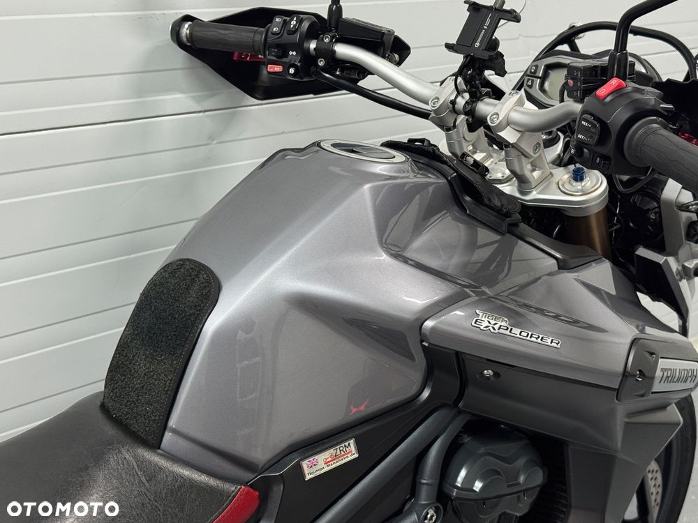 Triumph Tiger - 11