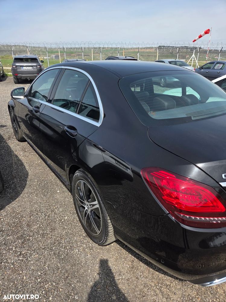 Mercedes-Benz C - 6
