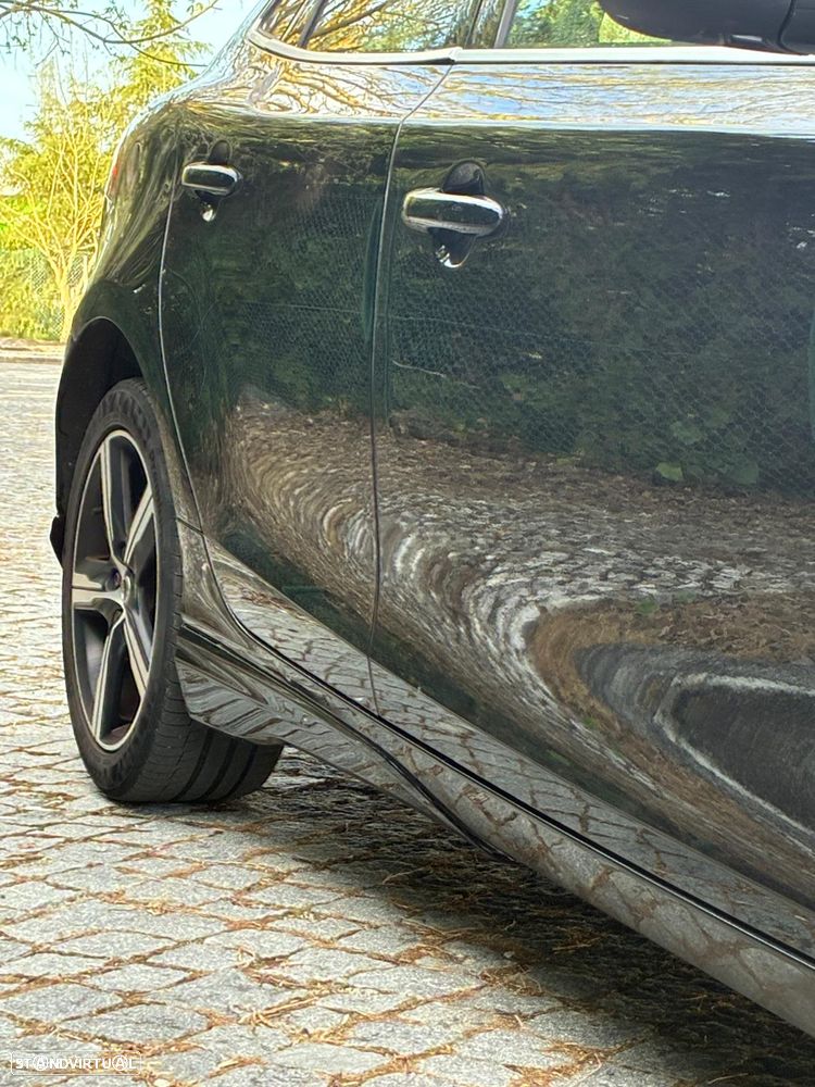 Volvo V40 2.0 D2 R-Design - 8