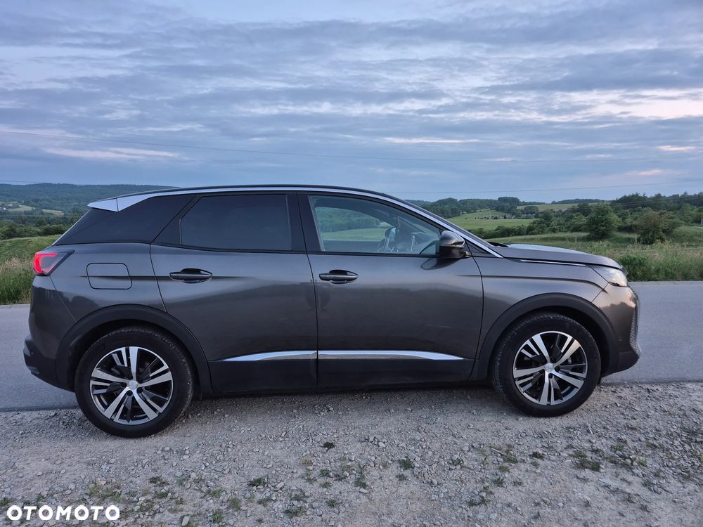 Peugeot 3008 1.2 PureTech mHEV Allure Pack S&S e-DCS6 - 8
