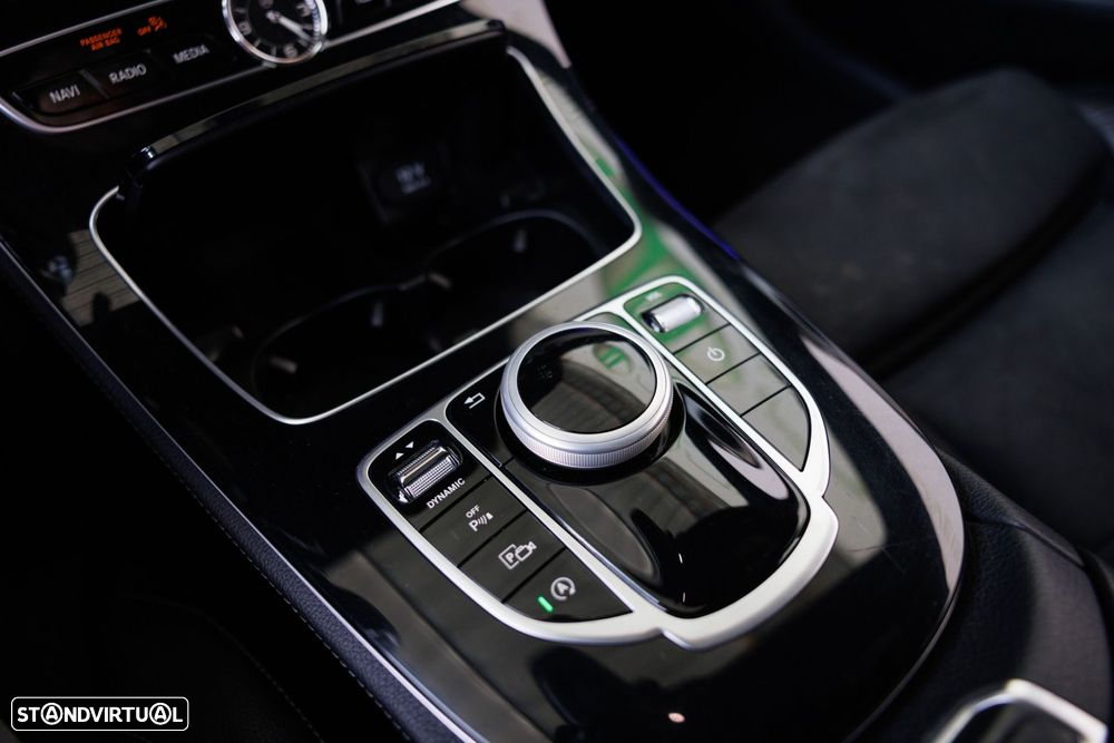 Mercedes-Benz E 220 d AMG Line - 19