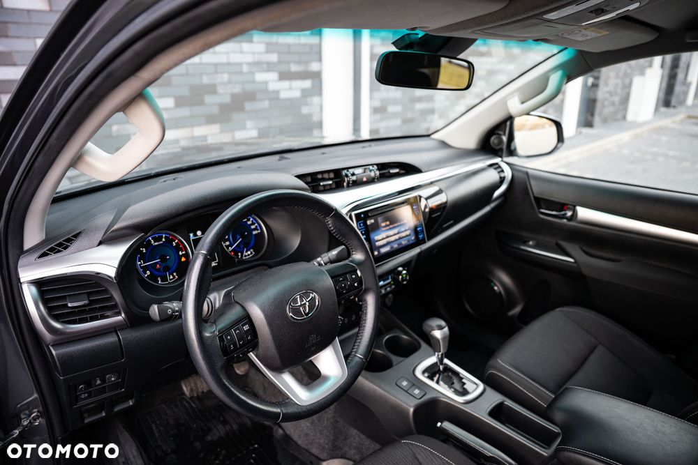 Toyota Hilux 2.4 D-4D Double Cab SR5 4x4 - 8