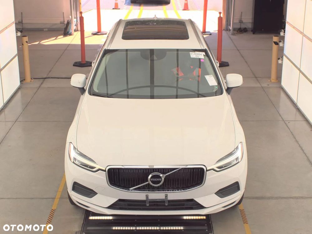 Volvo XC 60 T5 AWD Geartronic Momentum - 2