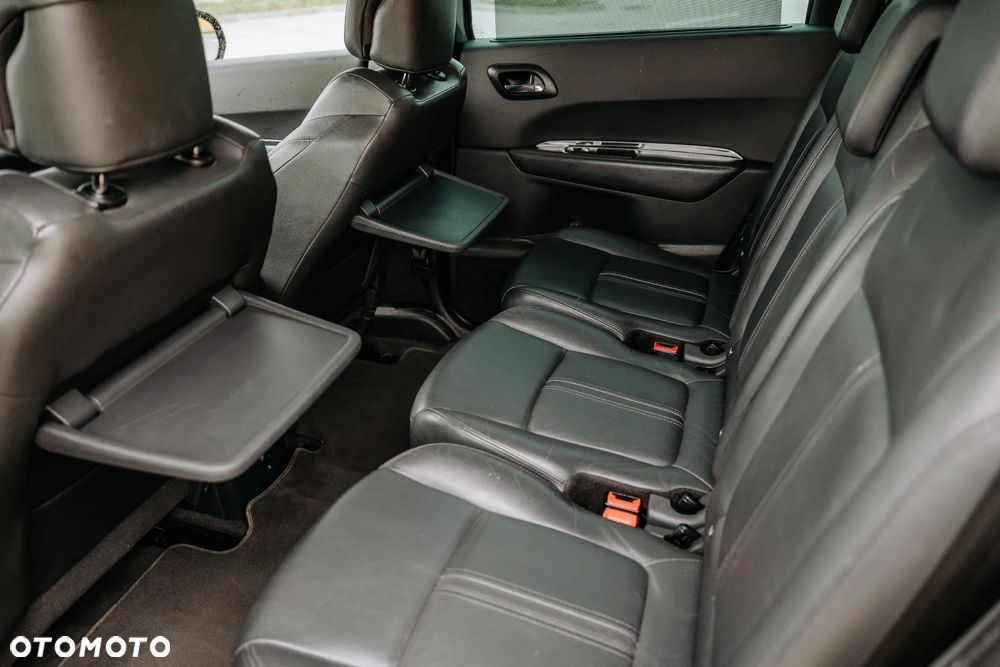 Peugeot 5008 - 13