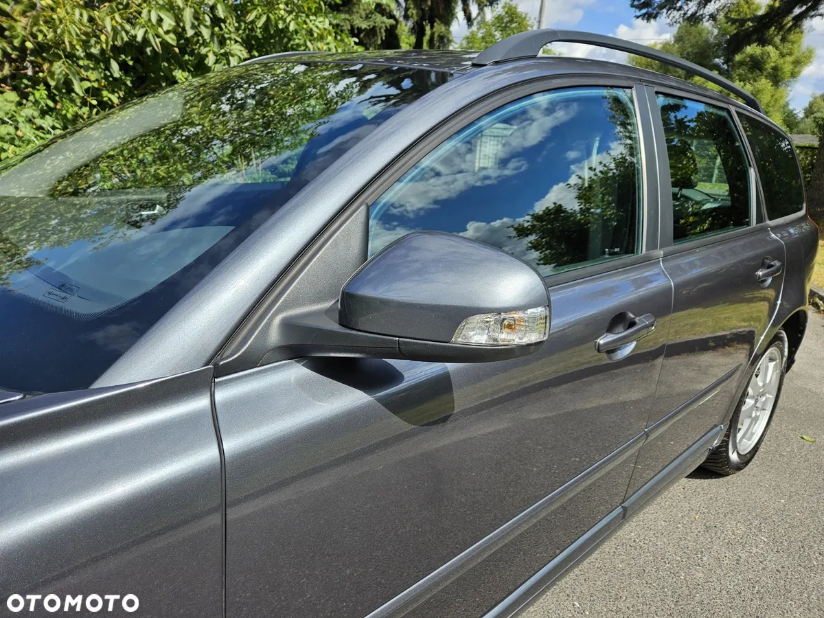 Volvo V50 2.0 Momentum - 12