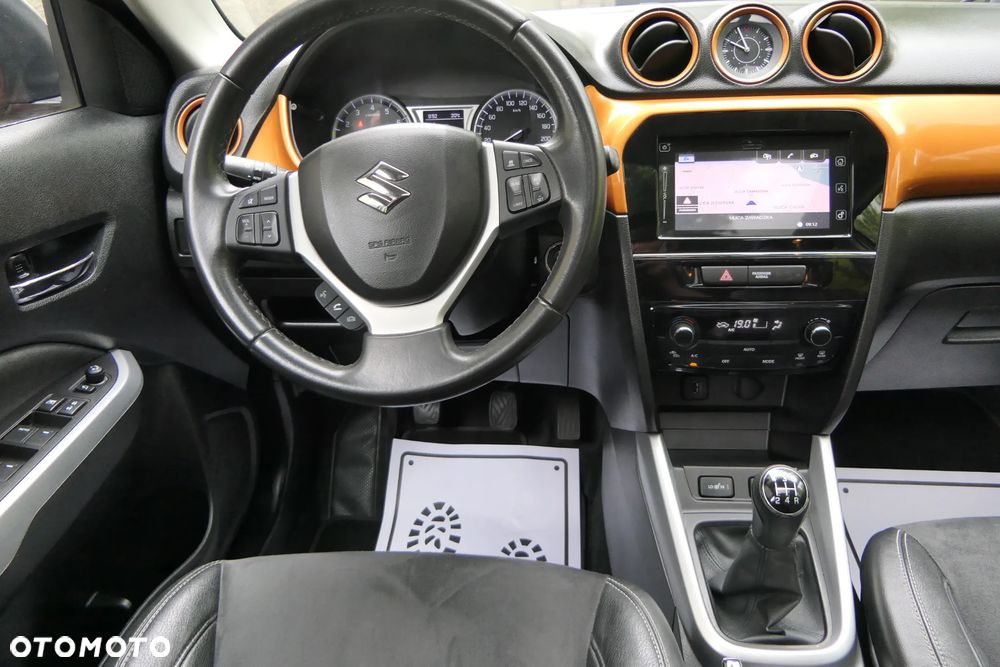 Suzuki Vitara 1.6 Premium 2WD - 2