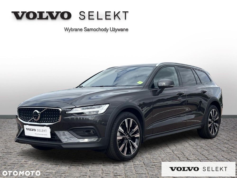 Volvo V60 Cross Country - 3