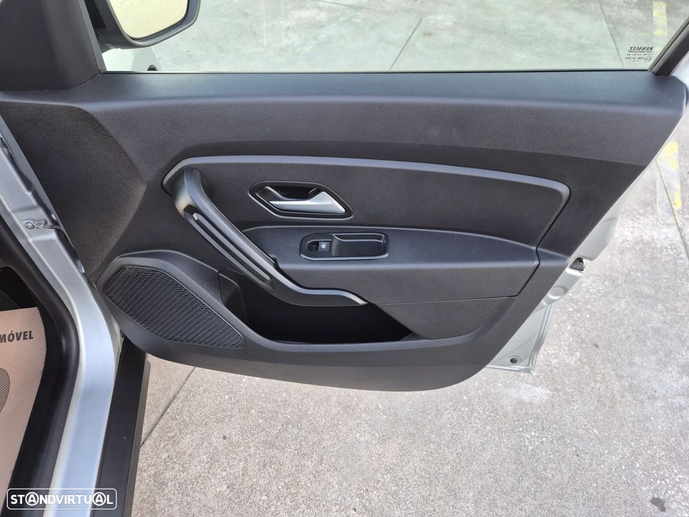 Dacia Duster 1.0 TCe Comfort - 38