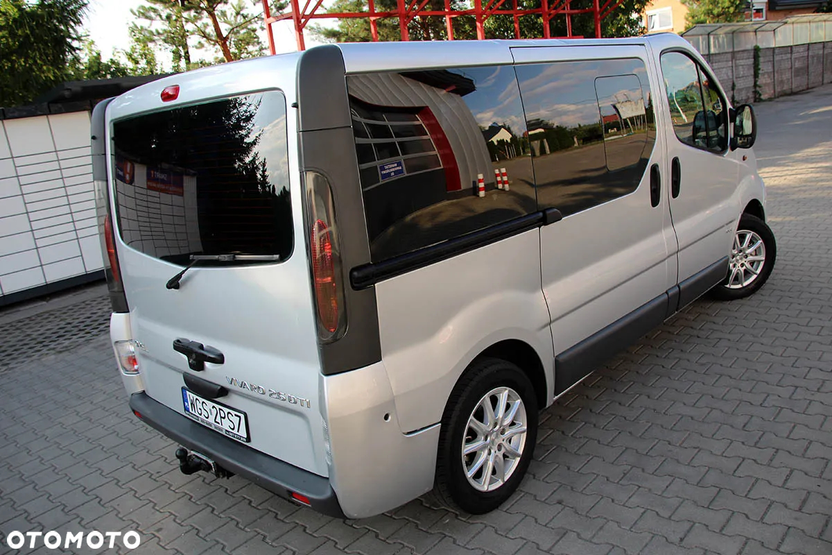 Opel Vivaro DTI Tour - 10