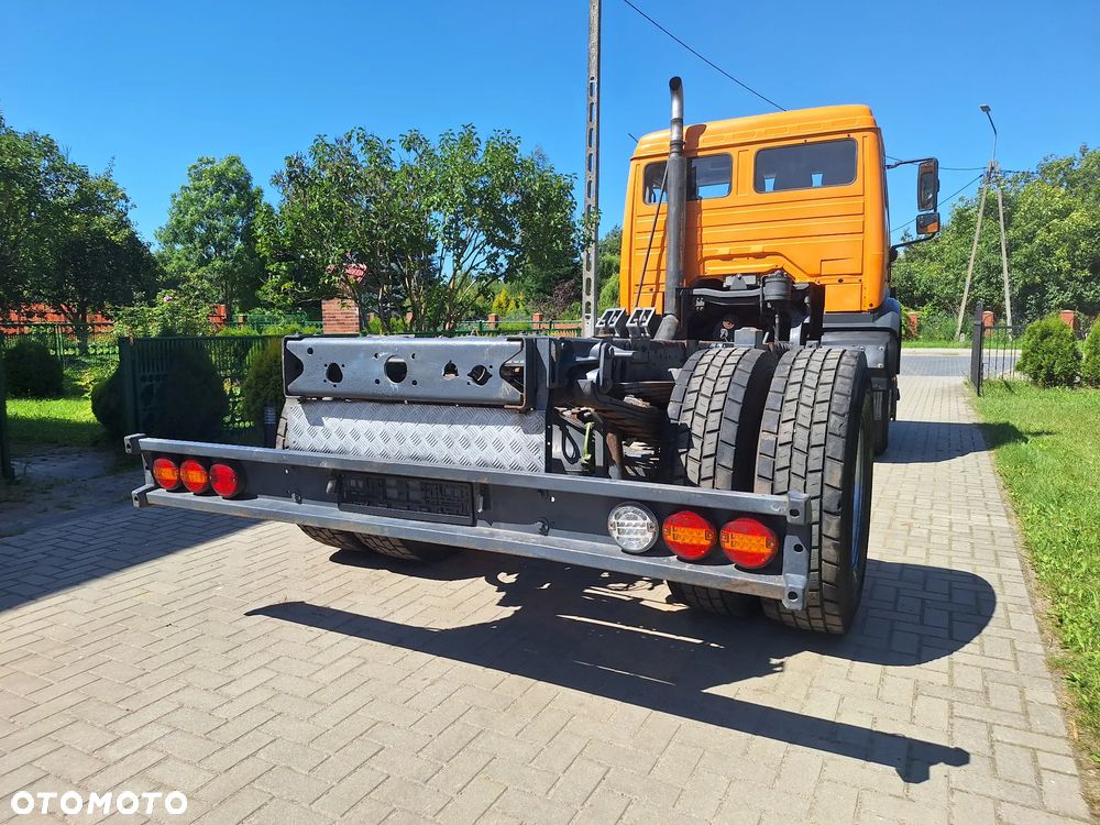 Mercedes-Benz SK 1824 - 10