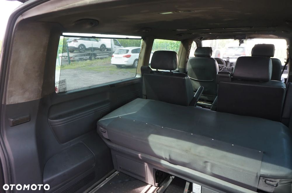 Volkswagen Multivan - 20