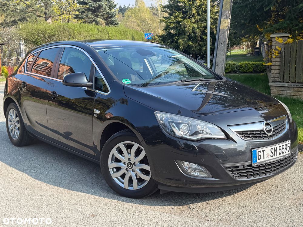 Opel Astra 1.4 Turbo 150 Jahre - 10