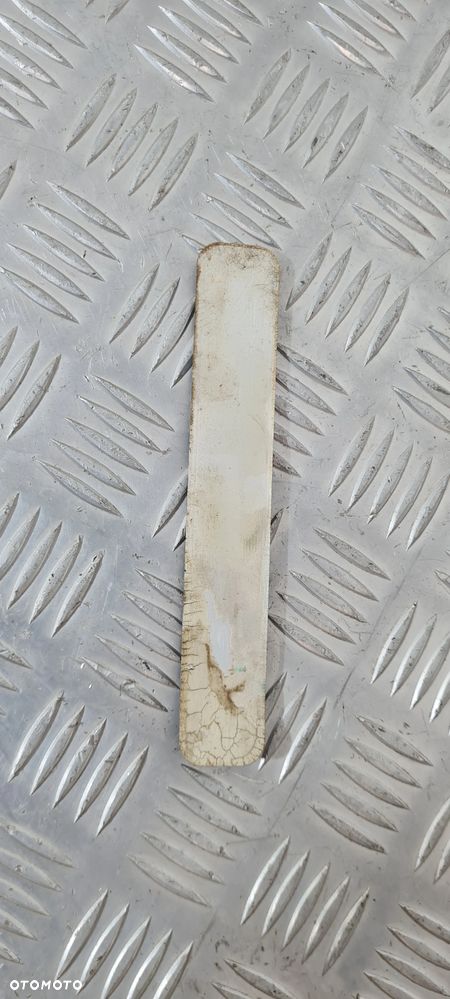 Nissan Terrano II Emblemat Klapy Tył - 4