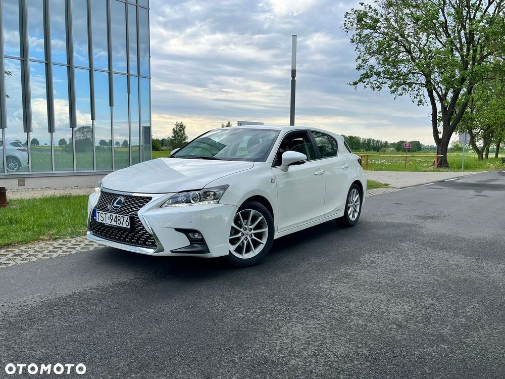 Lexus CT 200h Elegance - 2