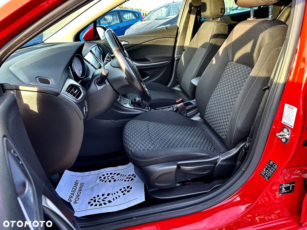 Opel Astra 1.4 Turbo Edition - 12