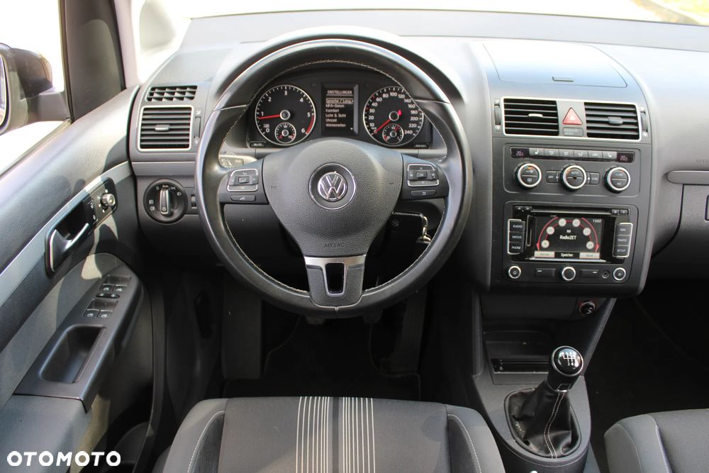 Volkswagen Touran 1.6 TDI DPF MATCH - 14
