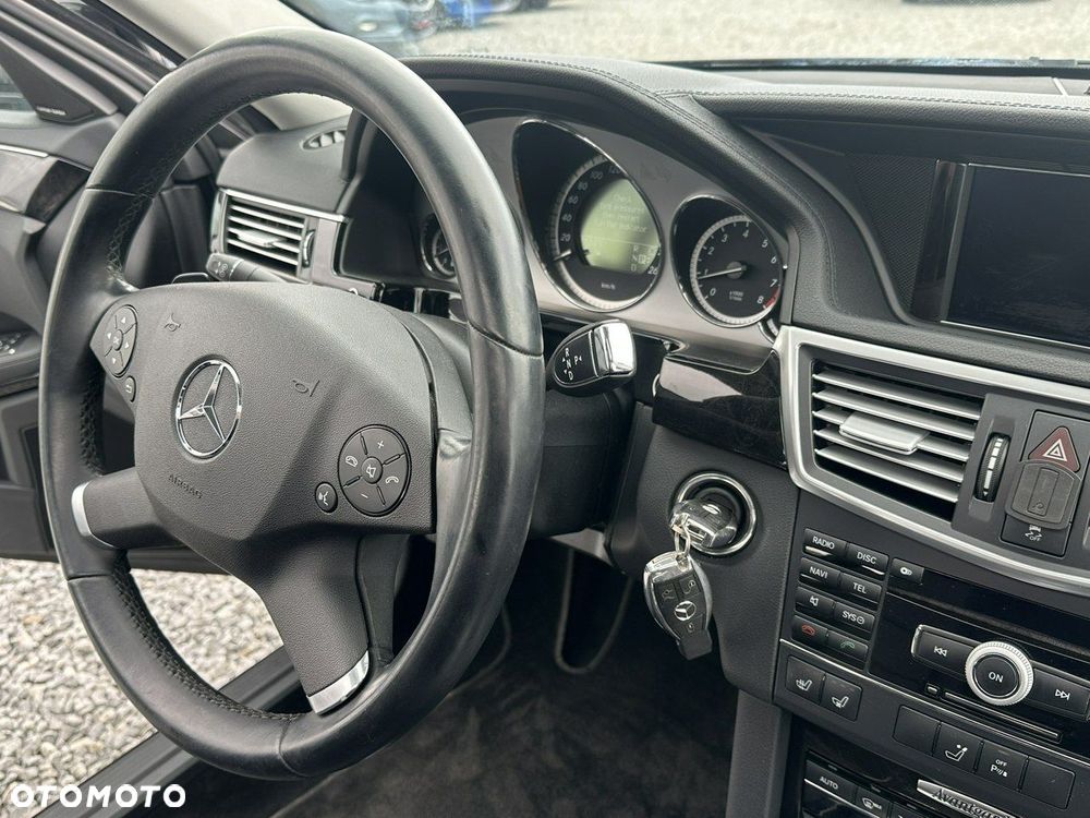 Mercedes-Benz Klasa E - 17