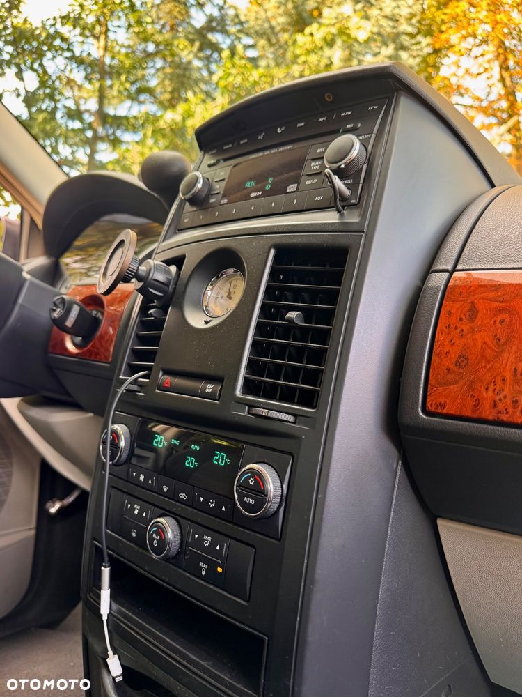 Chrysler Grand Voyager 2.8 CRD Automatik LX - 26