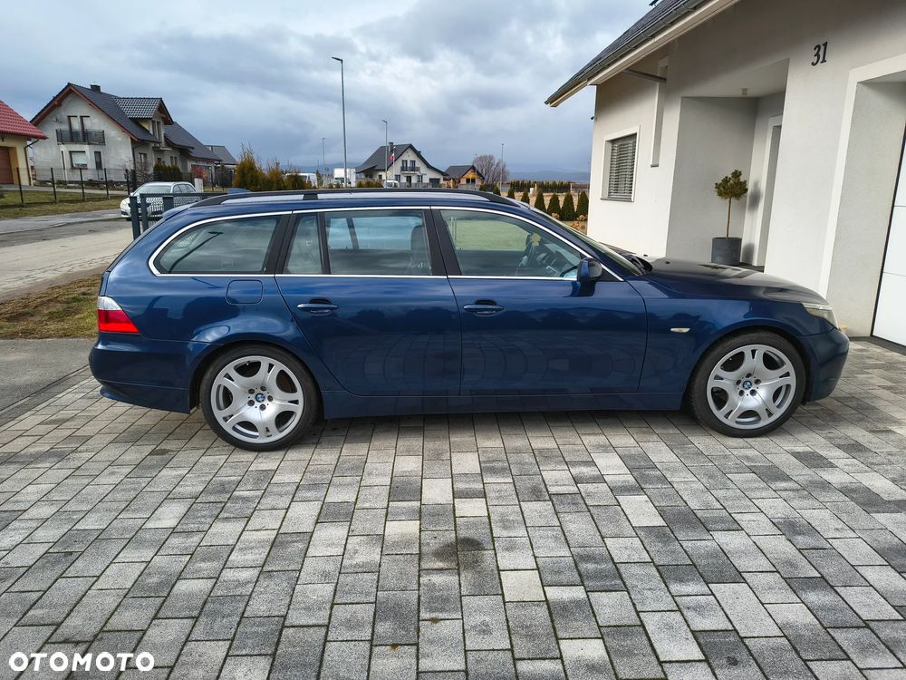 BMW Seria 5 525d - 5