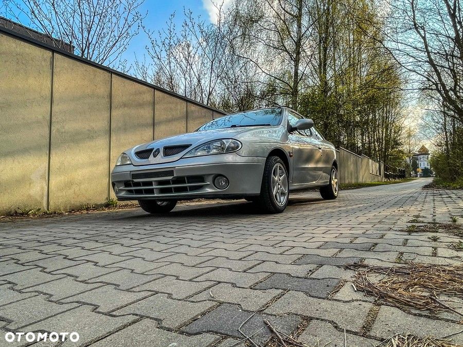 Renault Megane 1.6 - 18