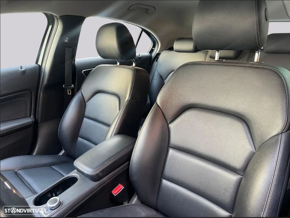 Mercedes-Benz A 180 d 7G DCT - 11