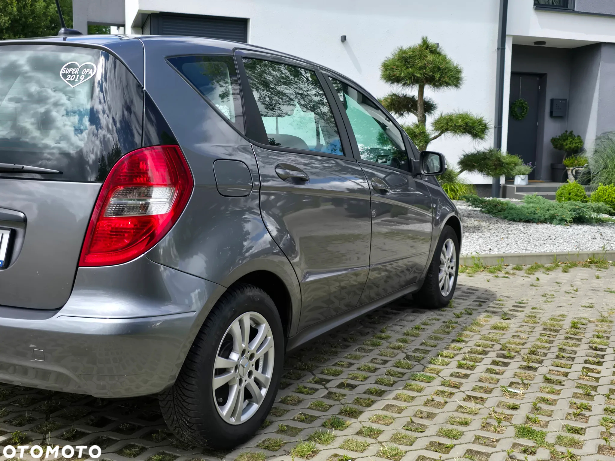 Mercedes-Benz Klasa A 160 BlueEfficiency - 16