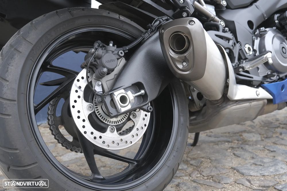 Suzuki GSX 1000 GT - 5