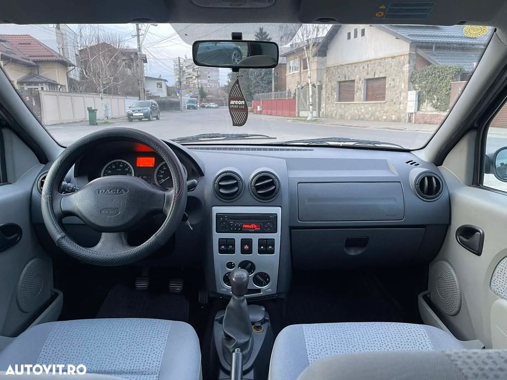 Dacia Logan 1.6 MPI Laureate - 8