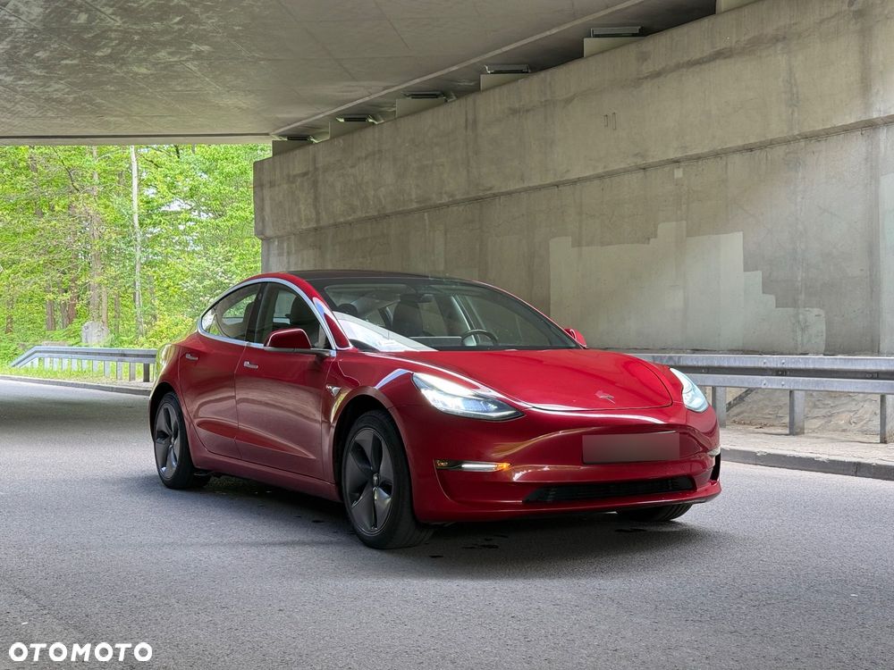 Tesla Model 3 - 7