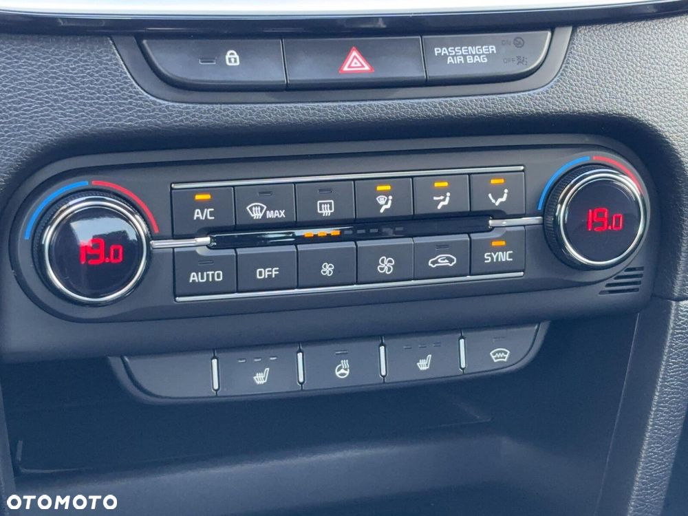 Kia XCeed - 27