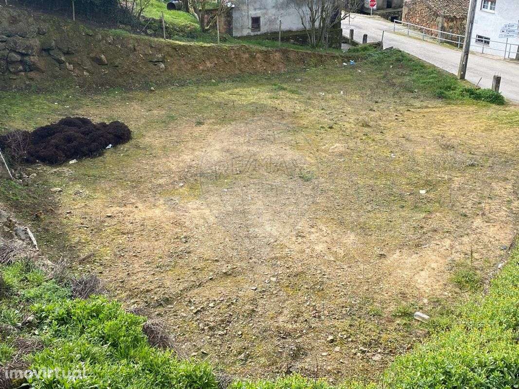 Terreno  para venda - Grande imagem: 2/4