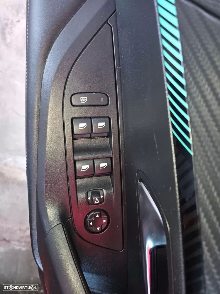 Peugeot 2008 PureTech 100 Stop&Start Allure Pack - 6
