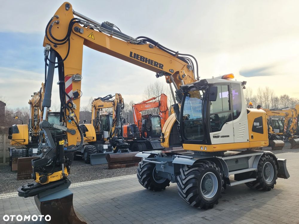 Liebherr A918 compact / ROTOTILT ze szczypcami / 7800h / bez AdBlue i DPF / - 2