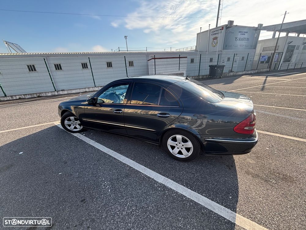 Mercedes-Benz E 270 - 5