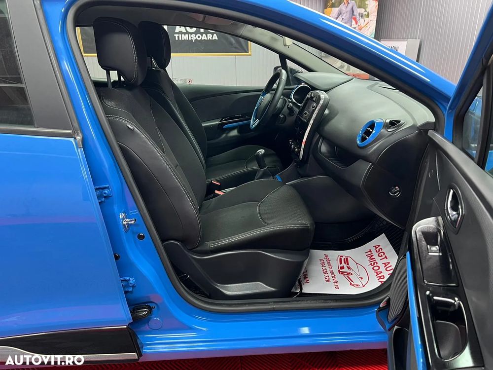Renault Clio - 12
