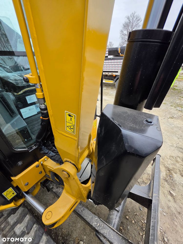 Caterpillar 302.7 CR - 6