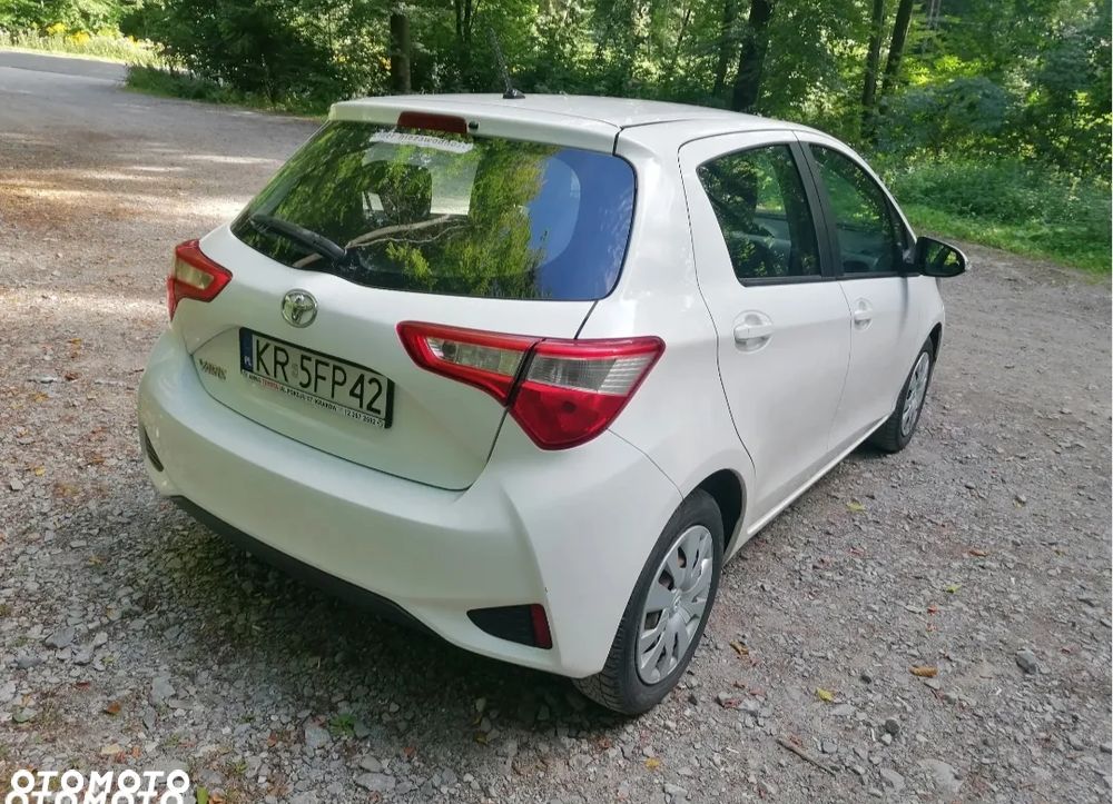 Toyota Yaris 1.0 Premium EU6 - 7