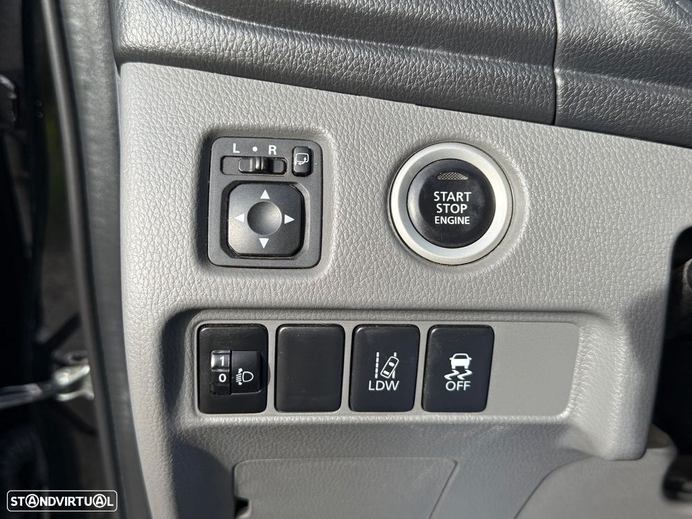 Mitsubishi L200 2.4 DI-D CD Intense Sport Strakar 4WD - 21