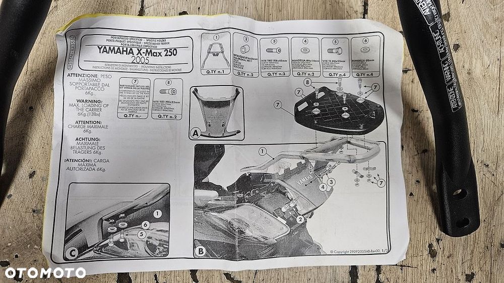 Stelaż pod kufer centralny Givi SR355M Yamaha X-Max 250 - 4