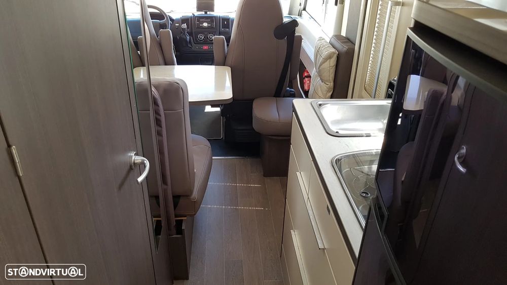 Burstner Viseo i 720 cama central - 18