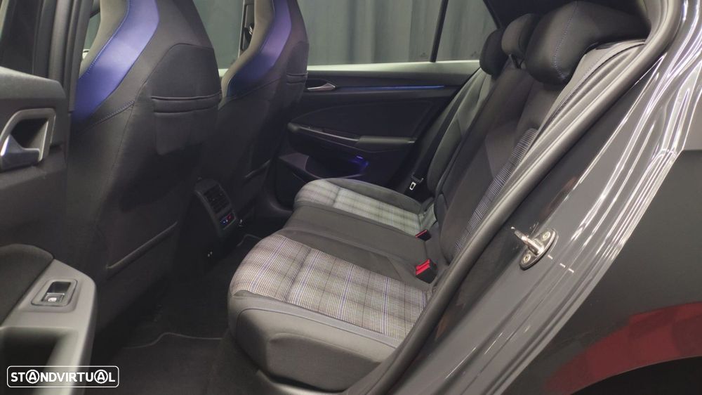 VW Golf 1.4 GTE Plug-in - 10