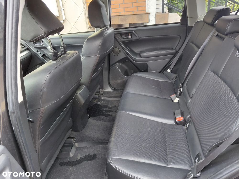 Subaru Forester 2.0XT Platinum Lineartronic - 8