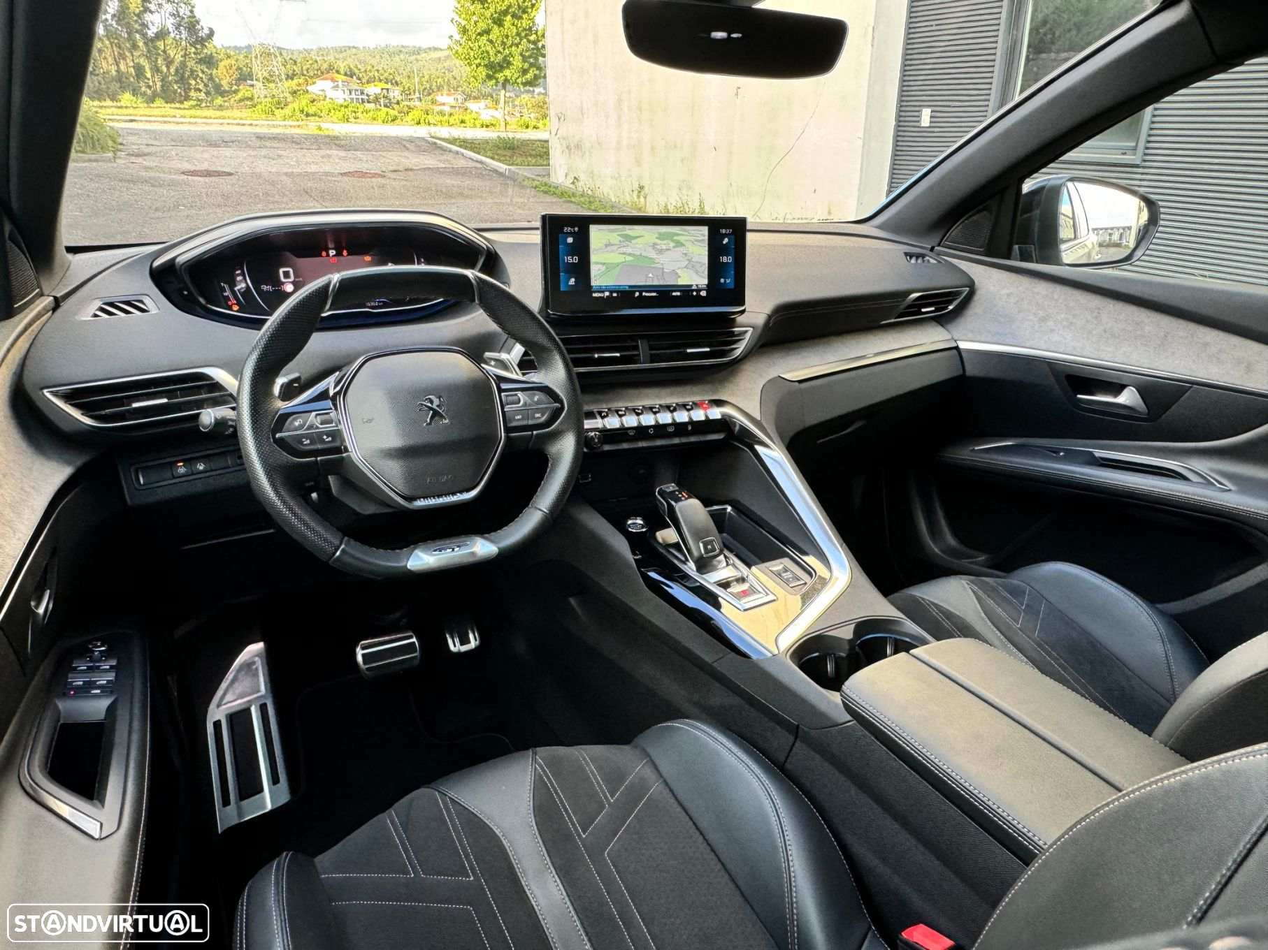 Peugeot 3008 1.5 BlueHDi GT EAT8 - 13